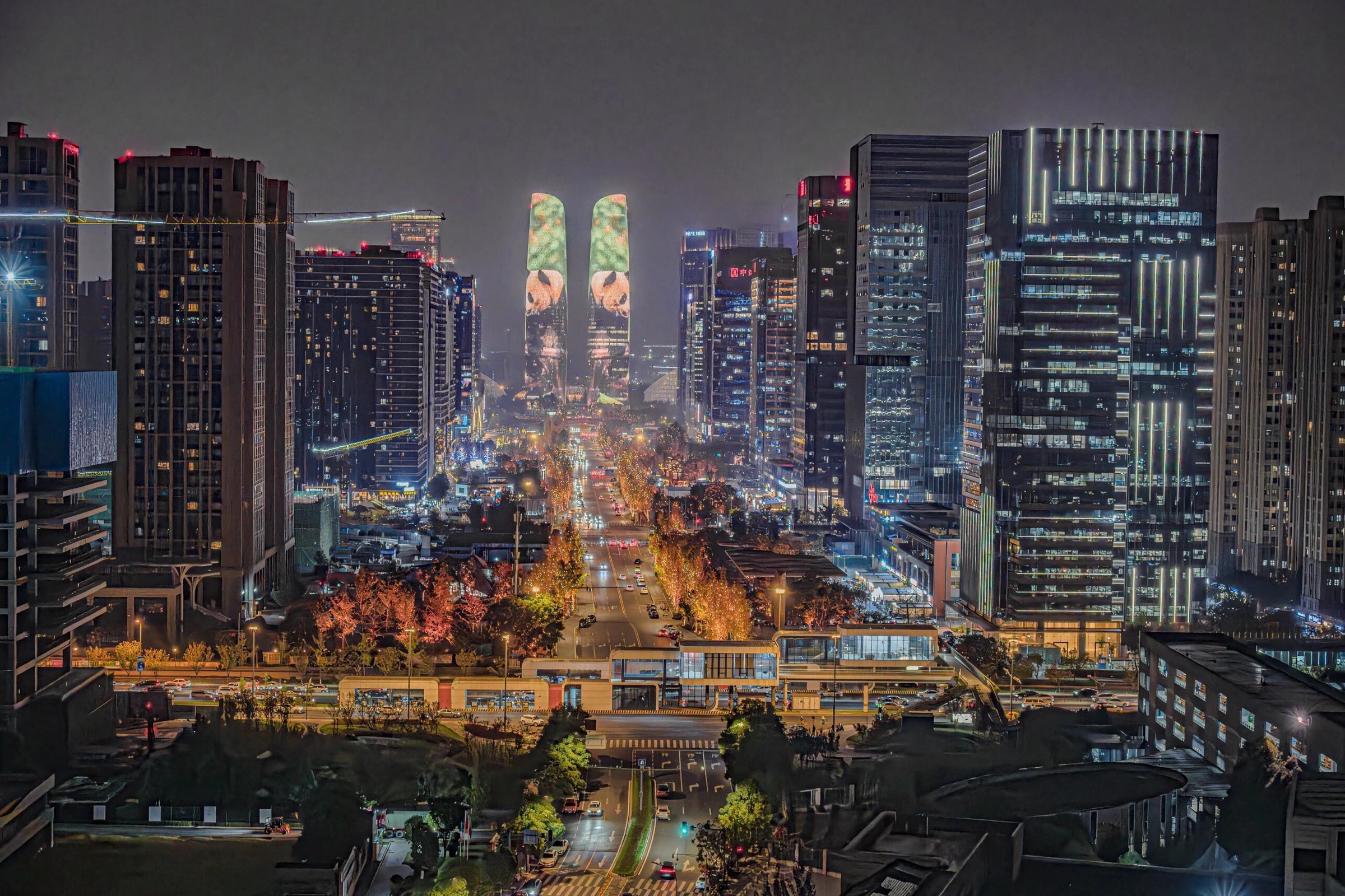 Chengdu street life, tea houses, and the modern city